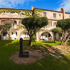 Aparthotel La Rosa, Porto San Paolo (Sardinia)
